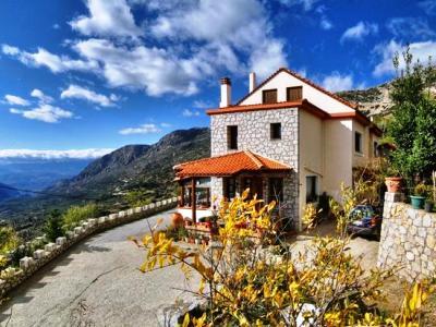 Nefeles Hotel Arachova Bagian luar foto